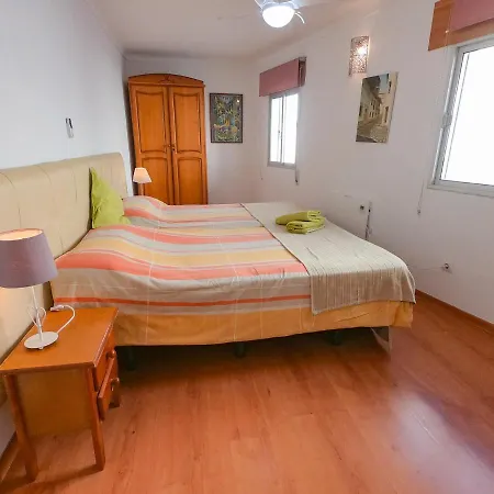 Apartament Baluarte Conil Town House With Roof Terrace And Sea View In Barrio De Pescadores