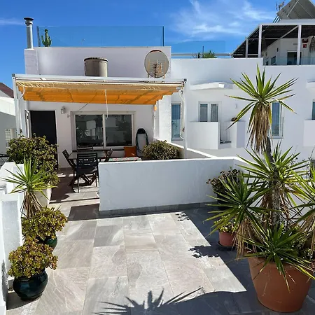 Baluarte Conil Town House With Roof Terrace And Sea View In Barrio De Pescadores *